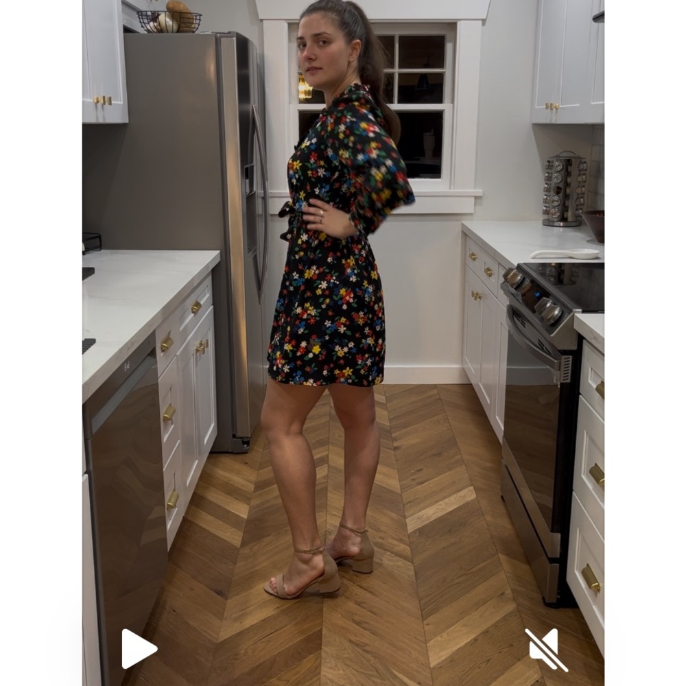 Kate Spade Floral Dress. Above the knee,Comfortable, high quality fabric.
